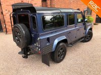 LAND ROVER DEFENDER 110