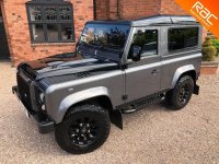 LAND ROVER DEFENDER 90