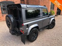 LAND ROVER DEFENDER 90
