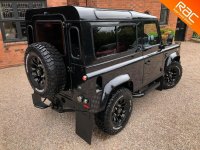 LAND ROVER DEFENDER 90